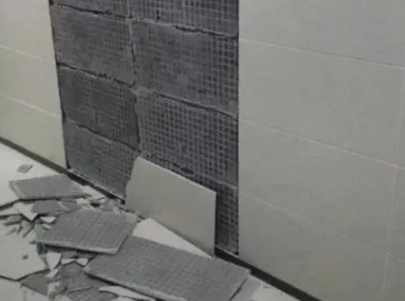 于都瓷砖空鼓维修公司分享下于都墙砖松动维修的知识